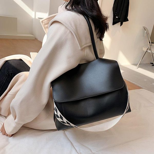 women's bag european and american shoulder large capacity pu handbag fashion retro envelope bags
women's bag european and american shoulder large capacity pu handbag fashion retro envelope bags