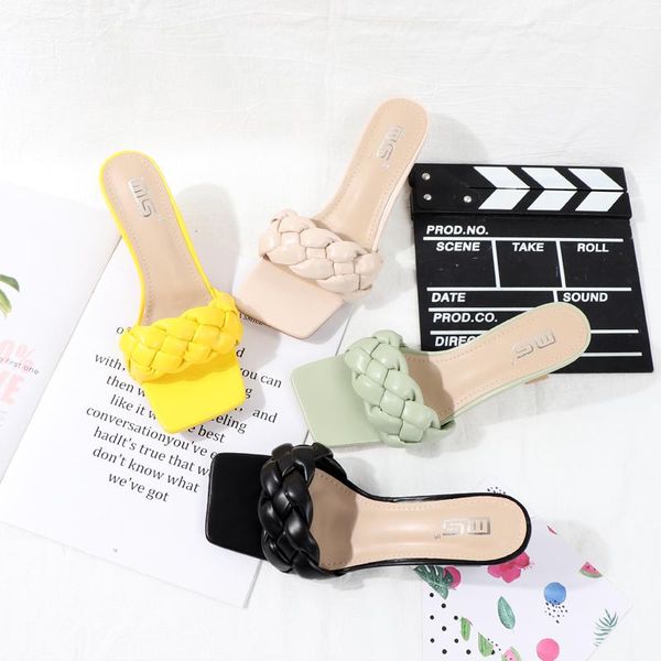 2021 new high version of the word-style casual sandals women wear open-toed slippers in europe and the united states side, Black
2021 new high version of the word-style casual sandals women wear open-toed slippers in europe and the united states side, Black
