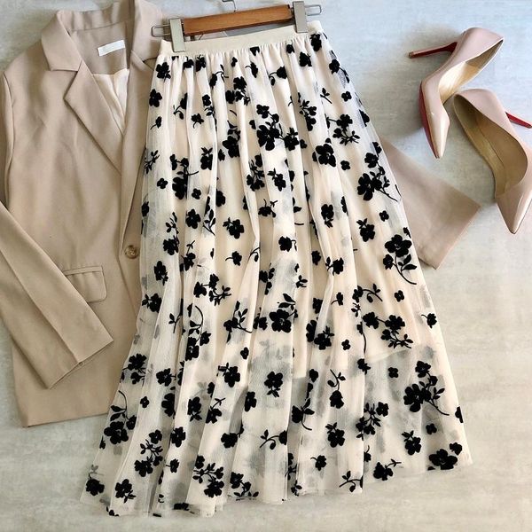 women mesh long skirts fleece floral embroidery elegant lady tulle skirt flower a-line midi pleated, Black
women mesh long skirts fleece floral embroidery elegant lady tulle skirt flower a-line midi pleated, Black