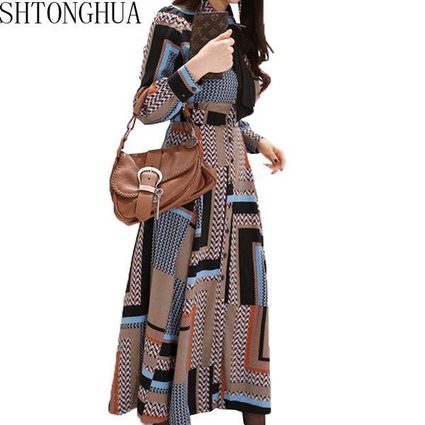 casual dresses shtonghua 2021 runway designer geometric printed maxi dress women summer retro bow long sleeve fashion ladies, Black;gray
casual dresses shtonghua 2021 runway designer geometric printed maxi dress women summer retro bow long sleeve fashion ladies, Black;gray