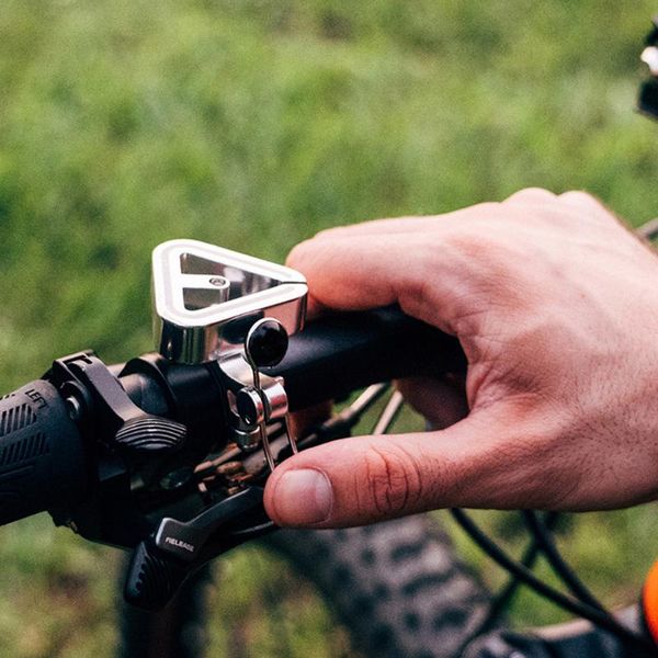 bike horns portable loud mtb bicycle triangle ring high decibel mountain handlebar horn safety warning alarm bell cycling accessories
bike horns portable loud mtb bicycle triangle ring high decibel mountain handlebar horn safety warning alarm bell cycling accessories