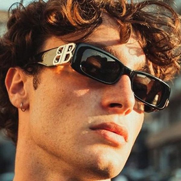 sunglasses 2021 european and american small frame concave shape fashion trend street pography travel blocking uv women, White;black
sunglasses 2021 european and american small frame concave shape fashion trend street pography travel blocking uv women, White;black