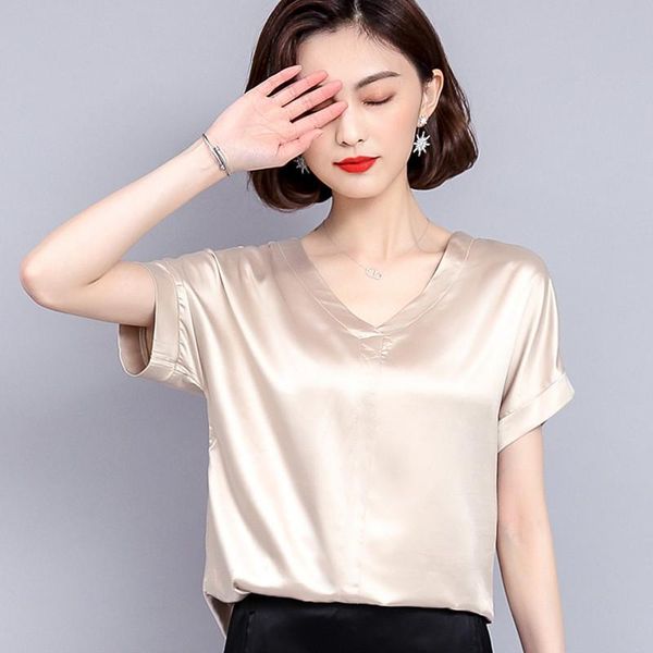 women's blouses & shirts korean silk women woman v-neck satin shirt plus size solid blouse blusas mujer de moda 2021, White
women's blouses & shirts korean silk women woman v-neck satin shirt plus size solid blouse blusas mujer de moda 2021, White