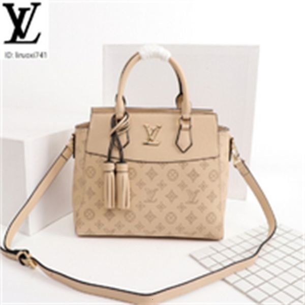 brand designer luxury bvhc m55050 beige new hollow leather shoulder bag women handbags iconic bags handles shoulder bags totes cross bod, Red;black
brand designer luxury bvhc m55050 beige new hollow leather shoulder bag women handbags iconic bags handles shoulder bags totes cross bod, Red;black