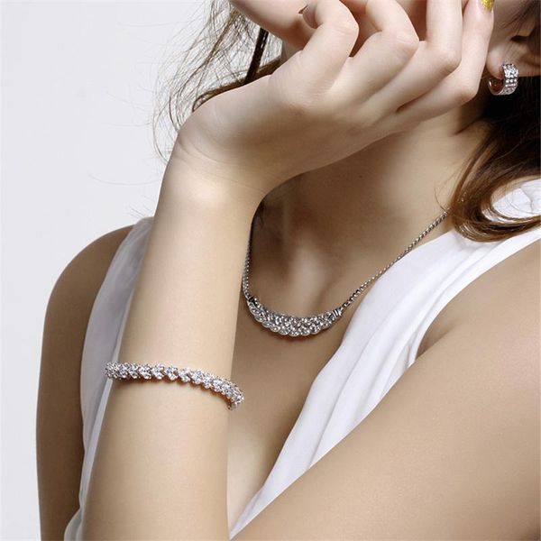 charm bracelets 2021 fashion bracelet bangle with full dazzling zirconia for women girlfriend party luxury jewelry jsl123, Golden;silver
charm bracelets 2021 fashion bracelet bangle with full dazzling zirconia for women girlfriend party luxury jewelry jsl123, Golden;silver