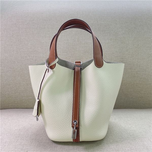 design 2021 new layer cow leather litchi pattern matching vegetable basket women's bag fashion hand handbag bucket bag fashion 0mzo
design 2021 new layer cow leather litchi pattern matching vegetable basket women's bag fashion hand handbag bucket bag fashion 0mzo