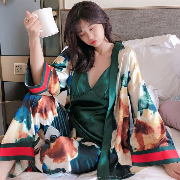 women's sleepwear a collection of three people. printed pajamas, silk long sleeved summer and autumn, Black;red
women's sleepwear a collection of three people. printed pajamas, silk long sleeved summer and autumn, Black;red