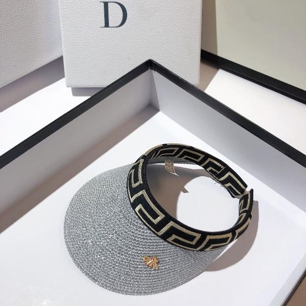 wide brim hats 2021 summer woman sun anti-uv female outdoor visor caps hand made straw cap casual shade hat empty beach, Blue;gray 
wide brim hats 2021 summer woman sun anti-uv female outdoor visor caps hand made straw cap casual shade hat empty beach, Blue;gray