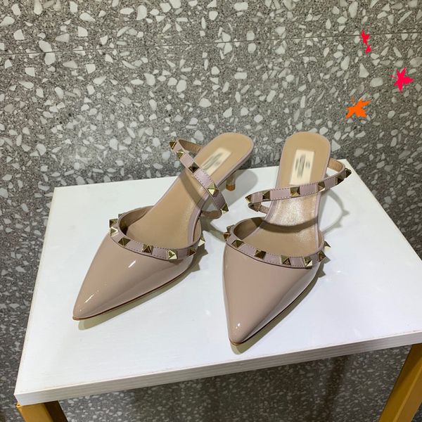 2021 good quality fashion women luxurys designers shoes designer sandals womens luxury high heels sandal dress shoess with box size 35-41 -m, Black
2021 good quality fashion women luxurys designers shoes designer sandals womens luxury high heels sandal dress shoess with box size 35-41 -m, Black