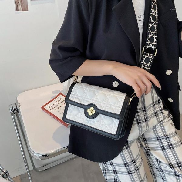 evening bags leather one-shoulder ladies bag 2021 rhombus chain wide shoulder strap lock crossbody all-match small square1
evening bags leather one-shoulder ladies bag 2021 rhombus chain wide shoulder strap lock crossbody all-match small square1