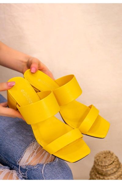 sandals asper yellow skin heels slippers, Black
sandals asper yellow skin heels slippers, Black