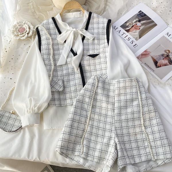 women's tracksuits fashion girl coarse tweed short sets women age reduce vest three piece bow shirt and plaid pants autumn spring, Gray
women's tracksuits fashion girl coarse tweed short sets women age reduce vest three piece bow shirt and plaid pants autumn spring, Gray