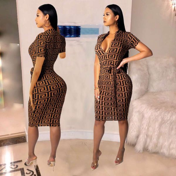 2021 new fashion 2019 v-neck slim short sleeve women's dress one piece skirt, Black
2021 new fashion 2019 v-neck slim short sleeve women's dress one piece skirt, Black