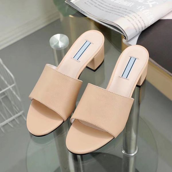 fashion women high heels 4.5cm slipper pu sandal ladies casual scuffs block heel sandals outdoor shoes letters slippers with box xx-0015, Black
fashion women high heels 4.5cm slipper pu sandal ladies casual scuffs block heel sandals outdoor shoes letters slippers with box xx-0015, Black