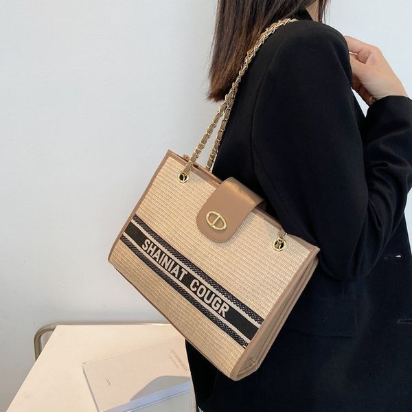 woven female 2021 summer new net red single shoulder underarm casual versatile large capacity chain messenger bag
woven female 2021 summer new net red single shoulder underarm casual versatile large capacity chain messenger bag