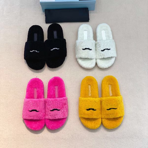 luxury designer shoes autumn furry slippers winner sandal triangle logo slides luxurys women sandals size 35-41 xx-0330, Black
luxury designer shoes autumn furry slippers winner sandal triangle logo slides luxurys women sandals size 35-41 xx-0330, Black