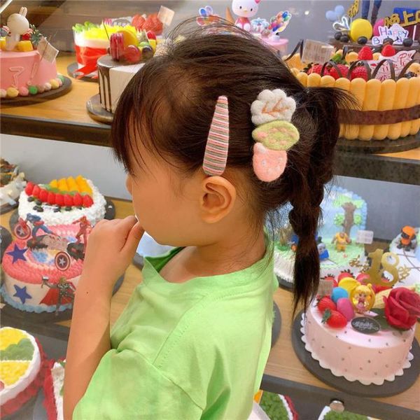 hair accessories cute leaf shaped clip for girls children plush wear striped pins birthday party show headwear, Slivery;white
hair accessories cute leaf shaped clip for girls children plush wear striped pins birthday party show headwear, Slivery;white