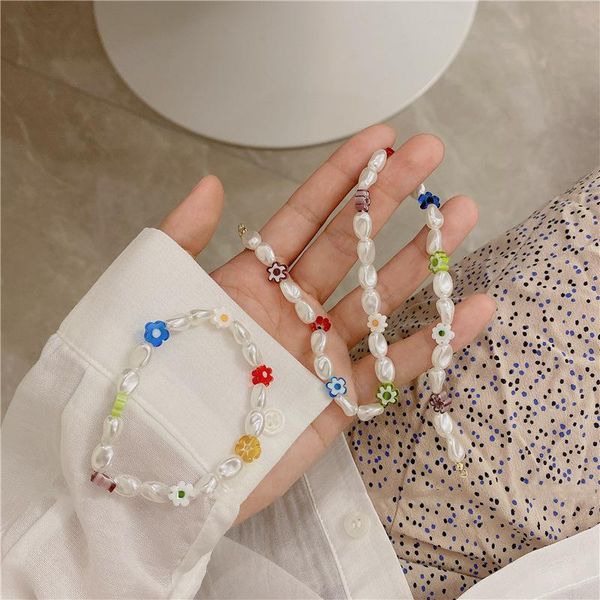 chokers 2021 korean vintage geometric pearl colorful flower necklace for woman girls choker elegant aesthetic jewelry, Golden;silver
chokers 2021 korean vintage geometric pearl colorful flower necklace for woman girls choker elegant aesthetic jewelry, Golden;silver