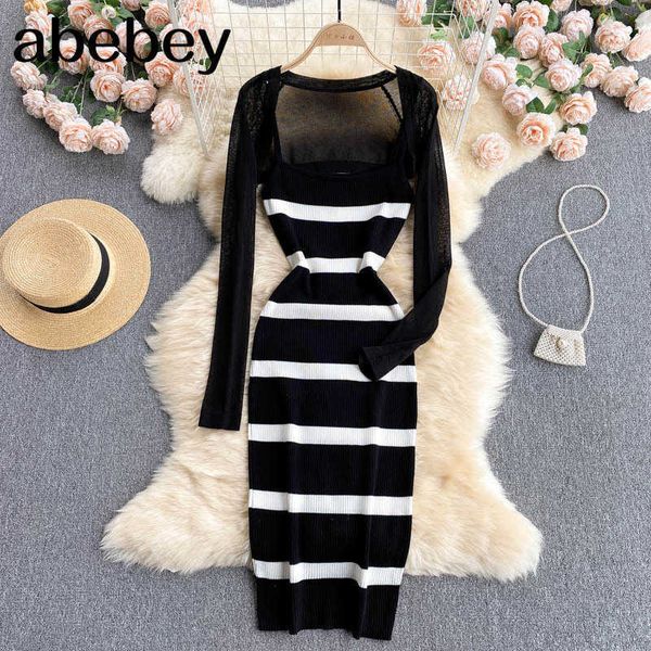 women summer retro stripe knitted set long sleeve short cardigan+sleeveless slim strap dress two piece suits 210715, Black;gray
women summer retro stripe knitted set long sleeve short cardigan+sleeveless slim strap dress two piece suits 210715, Black;gray