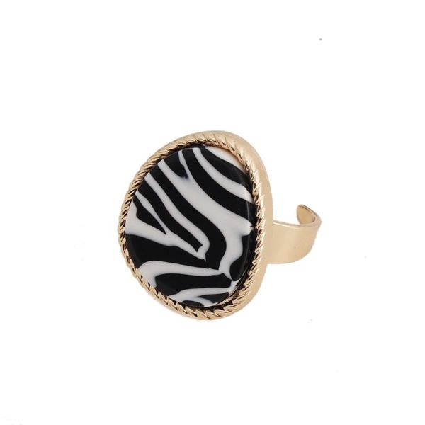 wedding rings trendy vintage zebra stripe adjustable size resin ring for women girls fashion jewelry accessories finger decor, Slivery;golden
wedding rings trendy vintage zebra stripe adjustable size resin ring for women girls fashion jewelry accessories finger decor, Slivery;golden