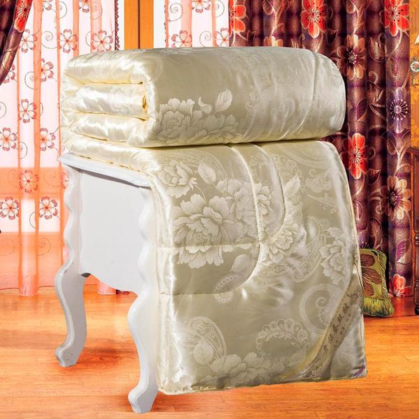 peony satin jacquard silk quilt summer spring hypoallergenic air-conditioning blanket duvet filler for bed 150x200cm comforters & sets
peony satin jacquard silk quilt summer spring hypoallergenic air-conditioning blanket duvet filler for bed 150x200cm comforters & sets