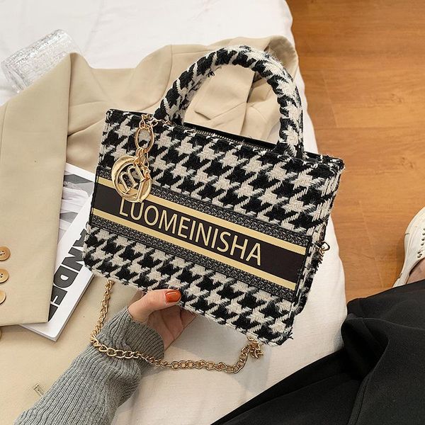 women's bag hong kong style retro small 2021 fashion check shoulder versatile tote wallets, Red;black
women's bag hong kong style retro small 2021 fashion check shoulder versatile tote wallets, Red;black