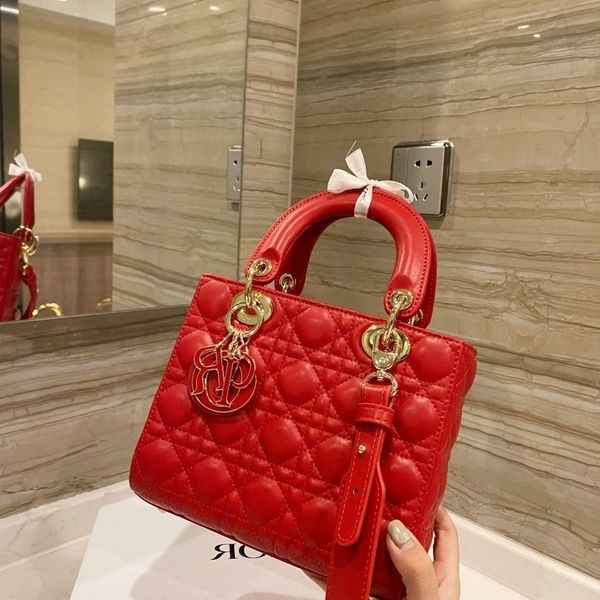 di2021 handbag d casual dice and fashionable hand-held slung one shoulder women's leather princessu5mg
di2021 handbag d casual dice and fashionable hand-held slung one shoulder women's leather princessu5mg