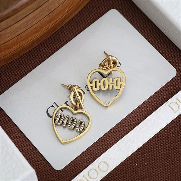 87% off wholesale shop family earrings female red classic creative peach heart earrings, Golden
87% off wholesale shop family earrings female red classic creative peach heart earrings, Golden