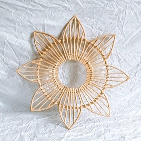 mirrors innovative art rattan makeup mirror frame flower shape hanging wall for bathroom living room bedroom decoration
mirrors innovative art rattan makeup mirror frame flower shape hanging wall for bathroom living room bedroom decoration