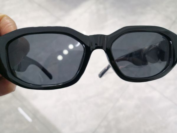 sunglasses 53mm for men and women summer style4361 anti-ultraviolet retro shield lens plate full frame fashion eyeglasses random box, White;black
sunglasses 53mm for men and women summer style4361 anti-ultraviolet retro shield lens plate full frame fashion eyeglasses random box, White;black