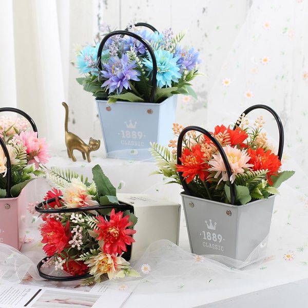 gift wrap portable flower box waterproof paper handy bag kraft handbag wedding rose party packaging for candy cake birthday
gift wrap portable flower box waterproof paper handy bag kraft handbag wedding rose party packaging for candy cake birthday