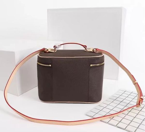 2022fashion new high-quality leather mini cosmetic bag women's handbags chain shoulder bag messenger bag
2022fashion new high-quality leather mini cosmetic bag women's handbags chain shoulder bag messenger bag