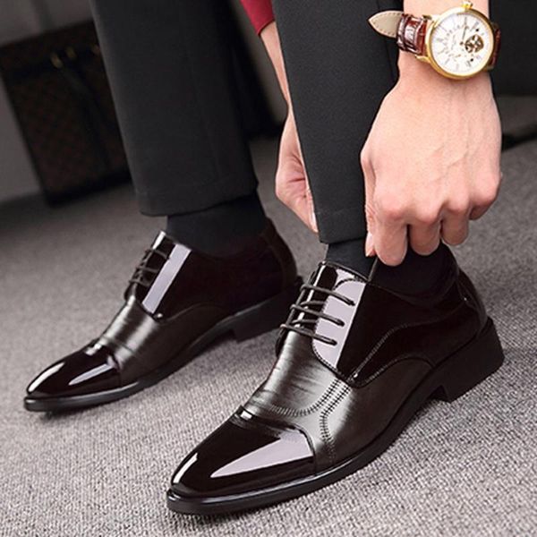 men pointed toe dress shoes mens patent leather black wedding oxford formal big size fashion mocassin homme de luxe
men pointed toe dress shoes mens patent leather black wedding oxford formal big size fashion mocassin homme de luxe