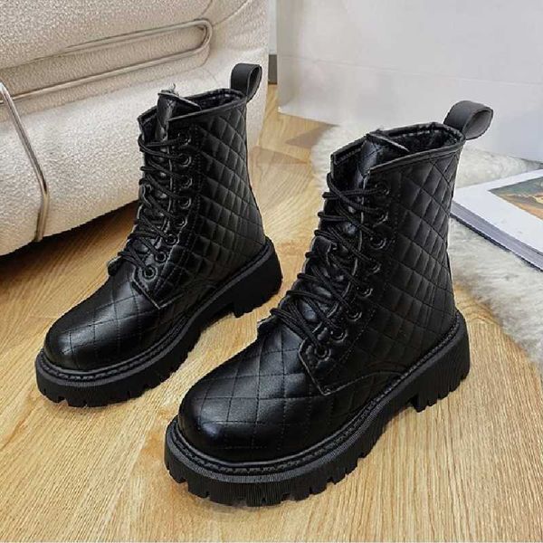 boots women's spring and autumn 2021 plus velvet warmth, short tube thick-soled anti-skid locomotive all-match fashio, Black
boots women's spring and autumn 2021 plus velvet warmth, short tube thick-soled anti-skid locomotive all-match fashio, Black