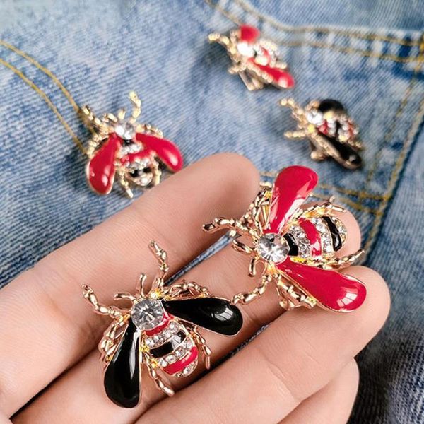pins, brooches 1pc fashion drop oil bee brooch alloy crystal cartoon small clothing accessories pin, Gray
pins, brooches 1pc fashion drop oil bee brooch alloy crystal cartoon small clothing accessories pin, Gray