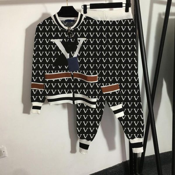 retro jacquard two piece pants men women knit tracksuit set personality letter designer zipper cardigan sets, White
retro jacquard two piece pants men women knit tracksuit set personality letter designer zipper cardigan sets, White