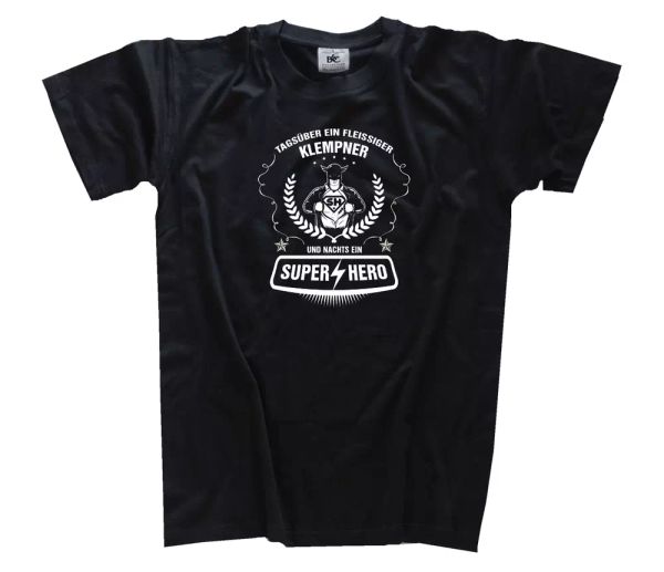 tagsüber ein hard-working plumber and nachts ein super hero t-shirt s-xxxl, White;black
tagsüber ein hard-working plumber and nachts ein super hero t-shirt s-xxxl, White;black