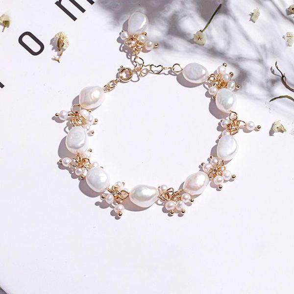 charm bracelets baroque freshwater pearl irregular women on hand chain bangles jewelry aesthetic fashion female now 2021, Golden;silver
charm bracelets baroque freshwater pearl irregular women on hand chain bangles jewelry aesthetic fashion female now 2021, Golden;silver
