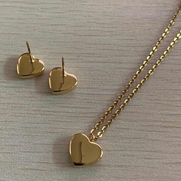 factory outlet brand necklace 2021 high polished trendy design women earrings black drop oil stainless steel gold silver rose colors se
factory outlet brand necklace 2021 high polished trendy design women earrings black drop oil stainless steel gold silver rose colors se