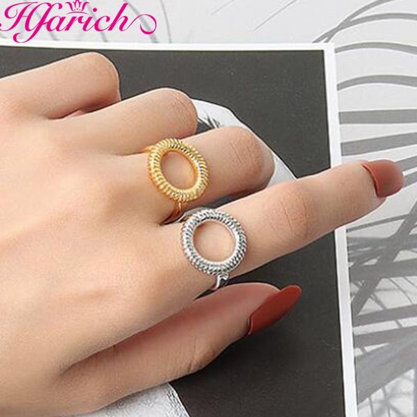 wedding rings fashion silver color geometric open for women hollow spring round finger ring luxury marriage daily party jewelry, Slivery;golden
wedding rings fashion silver color geometric open for women hollow spring round finger ring luxury marriage daily party jewelry, Slivery;golden