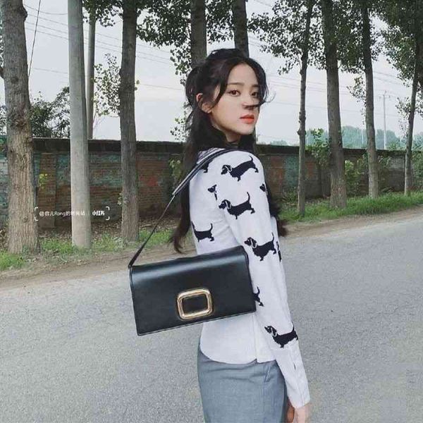 ouyang nana's same white french tb knitted cardigan for women outside the spring and autumn period with 2021 new long sleeved sweater c, Black
ouyang nana's same white french tb knitted cardigan for women outside the spring and autumn period with 2021 new long sleeved sweater c, Black