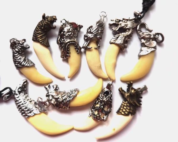 12 pcs simple gift charming mixed wolf tooth totem keychain for women men boys punk jewelry keyring, Slivery;golden
12 pcs simple gift charming mixed wolf tooth totem keychain for women men boys punk jewelry keyring, Slivery;golden