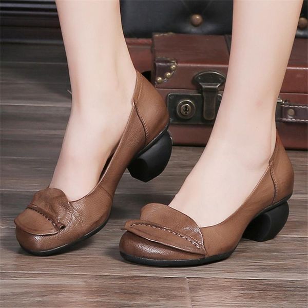 dress shoes 2021 spring women genuine leather pumps round head work ladies rough heels commuters black blue coffee
dress shoes 2021 spring women genuine leather pumps round head work ladies rough heels commuters black blue coffee