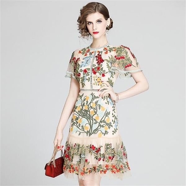 summer elegant chic streetwear dress retro mesh embroidery women short sleeve ruffles a-line 210603, Black;gray
summer elegant chic streetwear dress retro mesh embroidery women short sleeve ruffles a-line 210603, Black;gray