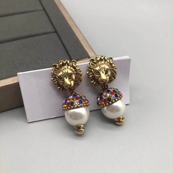 2021 stud, brand i animal lion zircon luxury high-quality earrings, christmas women sweet fairy 925 silver original classic holiday couple g, Golden;silver
2021 stud, brand i animal lion zircon luxury high-quality earrings, christmas women sweet fairy 925 silver original classic holiday couple g, Golden;silver
