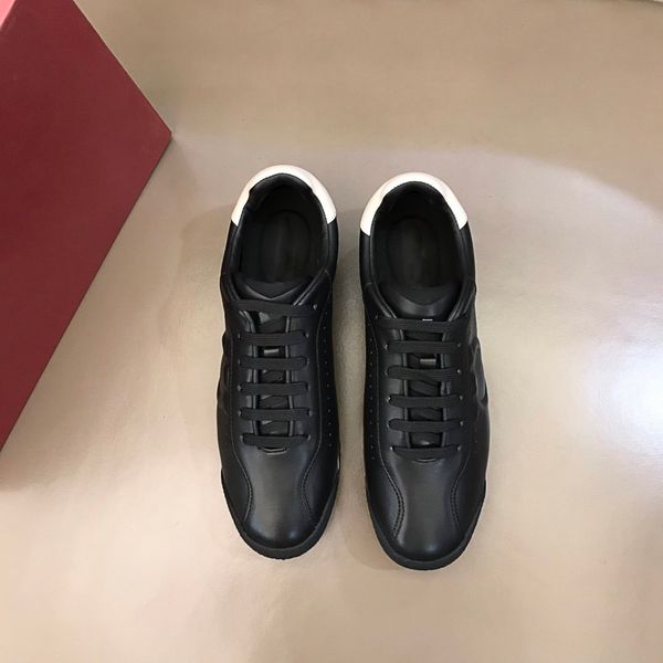 luxury designer shoes men's casual sports shoes, imported calfskin minimalist sneaker with box size38-45, Red;white
luxury designer shoes men's casual sports shoes, imported calfskin minimalist sneaker with box size38-45, Red;white