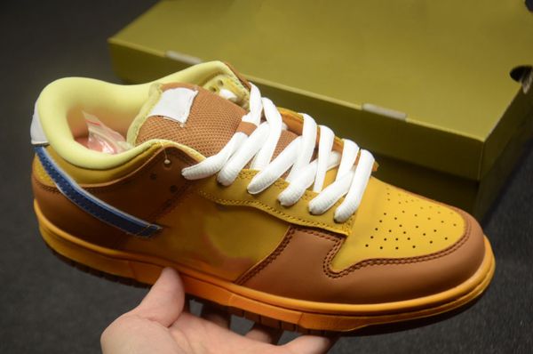 2021 dunk running shoes castle beer gold box men chunky womens dunky bears skateboard mens sports kentucky casual trainers
2021 dunk running shoes castle beer gold box men chunky womens dunky bears skateboard mens sports kentucky casual trainers