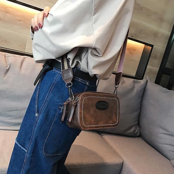 evening bags vintage printing wide strap crossbody women designer luxury pu leather lady shoulder messenger bag small flap square female
evening bags vintage printing wide strap crossbody women designer luxury pu leather lady shoulder messenger bag small flap square female