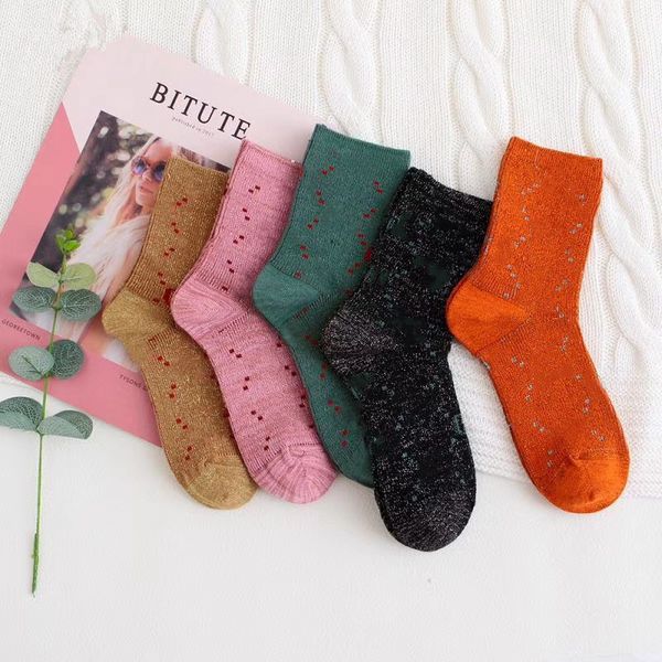 classic letter socks with box candy color fashion sock women ankle skateboard stockings female outdoor cotton stocking, Black;white
classic letter socks with box candy color fashion sock women ankle skateboard stockings female outdoor cotton stocking, Black;white
