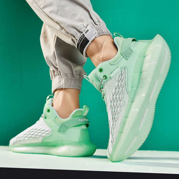 men running shoes 2021 large fish scale flying mesh breathable sports shoes for men traniers sneakers
men running shoes 2021 large fish scale flying mesh breathable sports shoes for men traniers sneakers